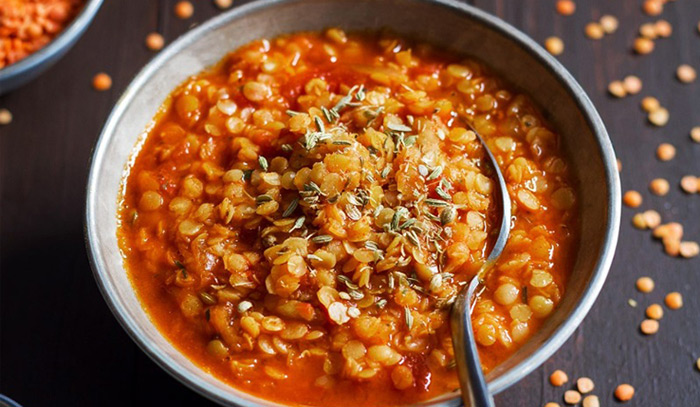 Sử dụng súp đậu lăng trong các bữa ăn vừa tăng cường sức khỏe vừa làm châ,mj kỳ kinh nguyệt